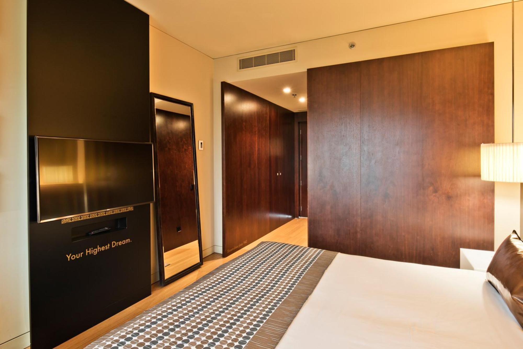 Golden Tulip Sao Joao Da Madeira Hotel Room photo